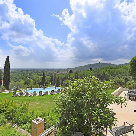 Amazing La Poggiola 10 Pool & Gym - Happy